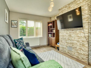 Pass the Keys Dog-Friendly Haven Parking Prime Location